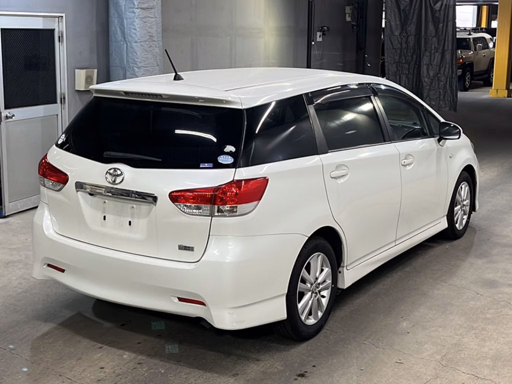 TOYOTA WISH