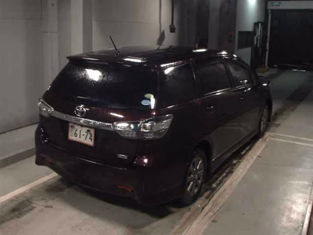 TOYOTA WISH