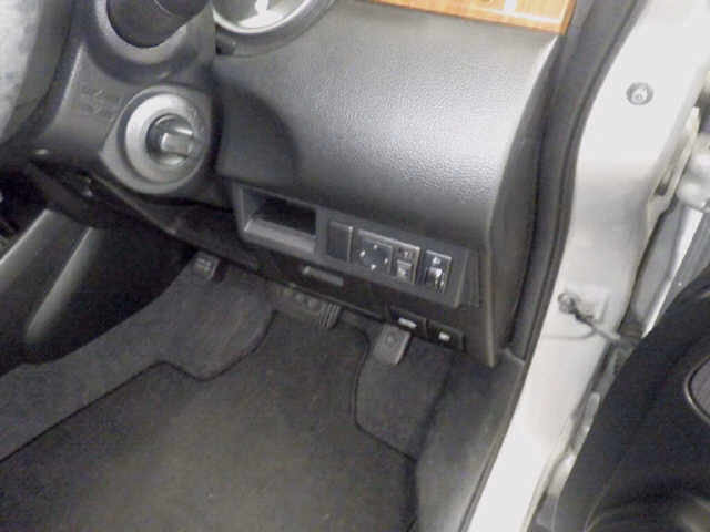 NISSAN TIIDA LATIO