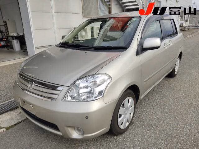 TOYOTA RAUM