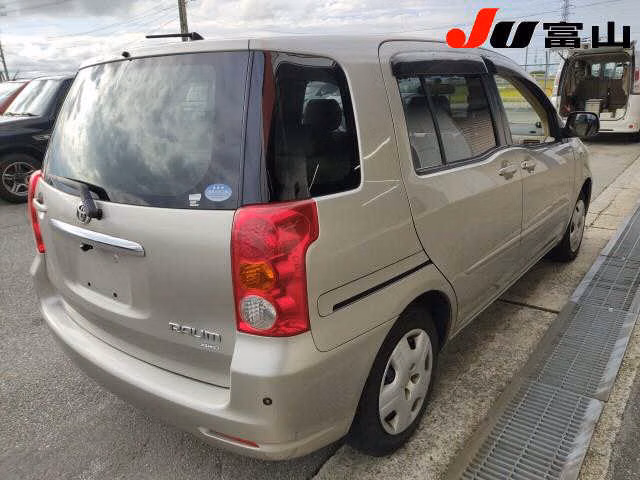 TOYOTA RAUM