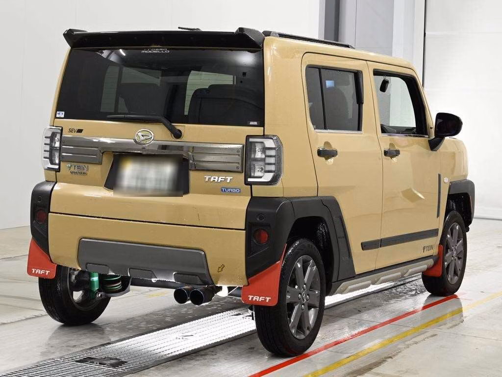 DAIHATSU TAFT