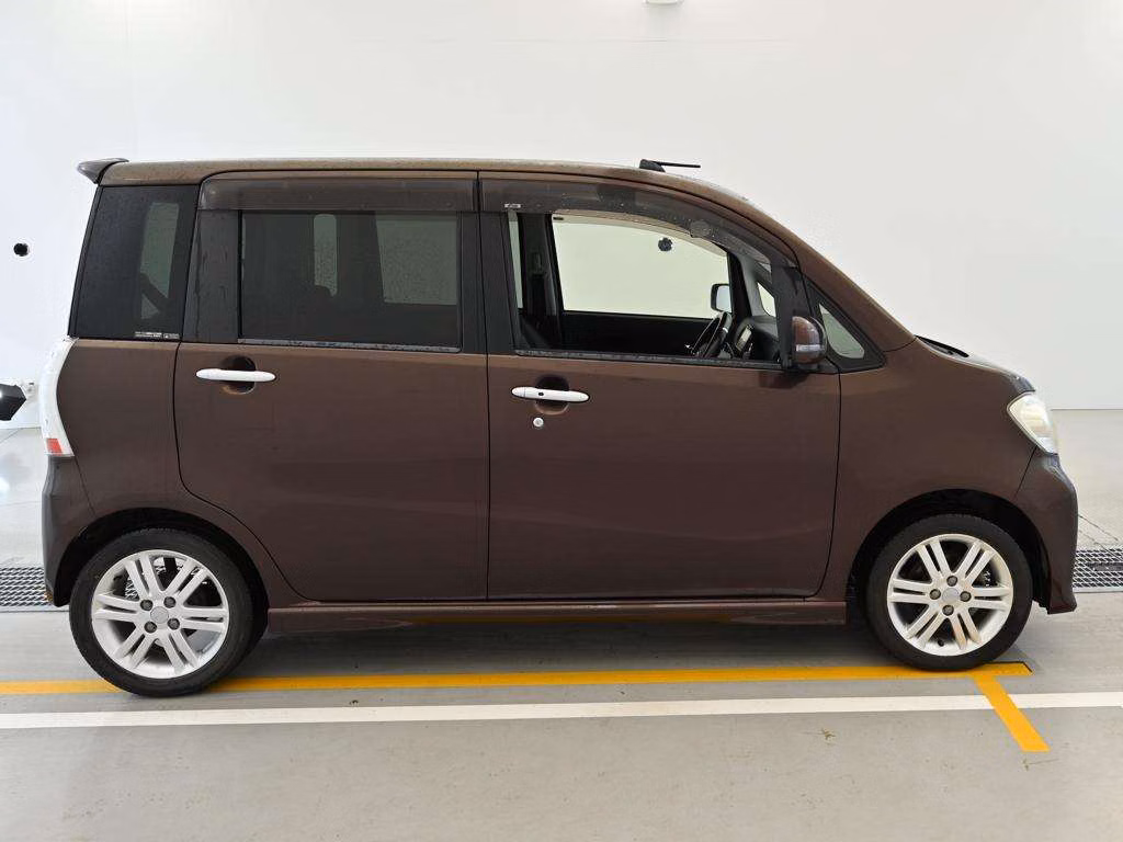 DAIHATSU TANTO EXE