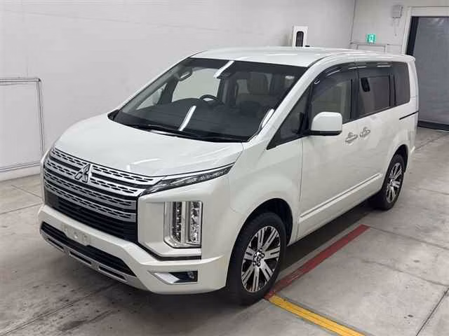 MITSUBISHI DELICA D:5