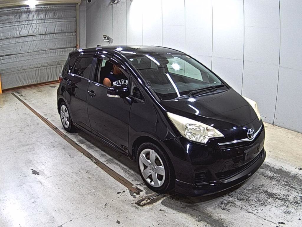 TOYOTA RACTIS