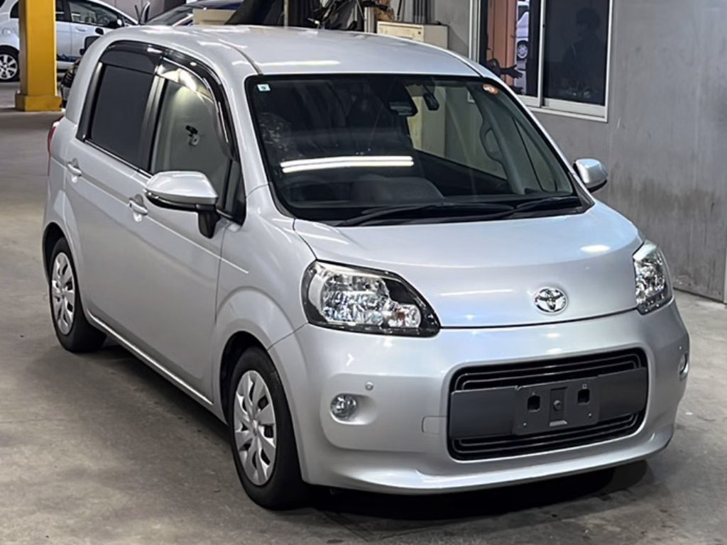 TOYOTA PORTE