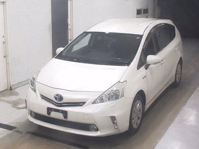 TOYOTA PRIUS ALPHA
