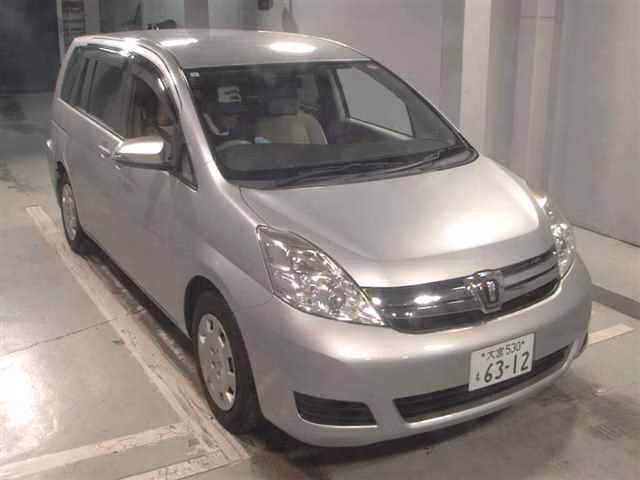 TOYOTA ISIS