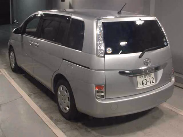 TOYOTA ISIS