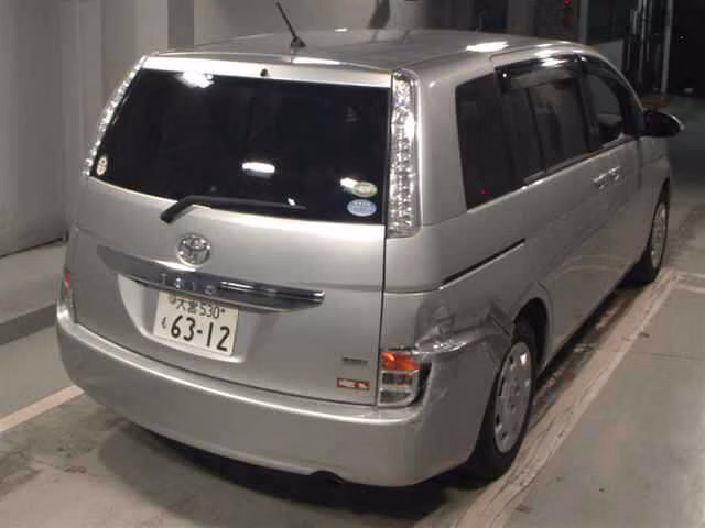TOYOTA ISIS