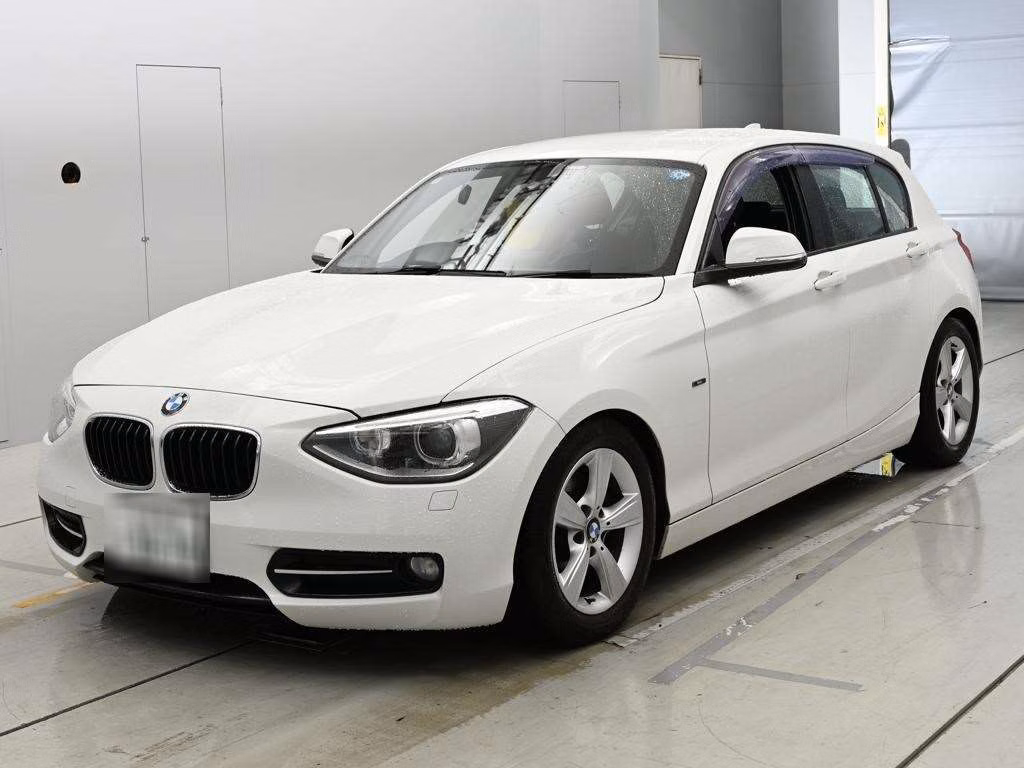 BMW 1-SERIES