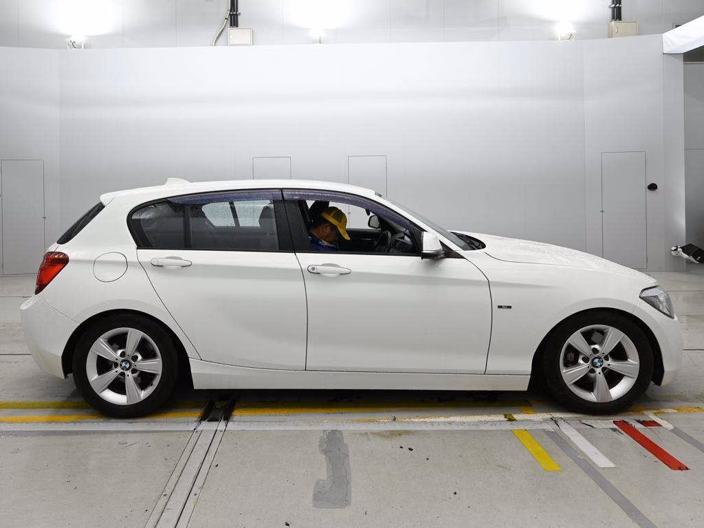 BMW 1-SERIES