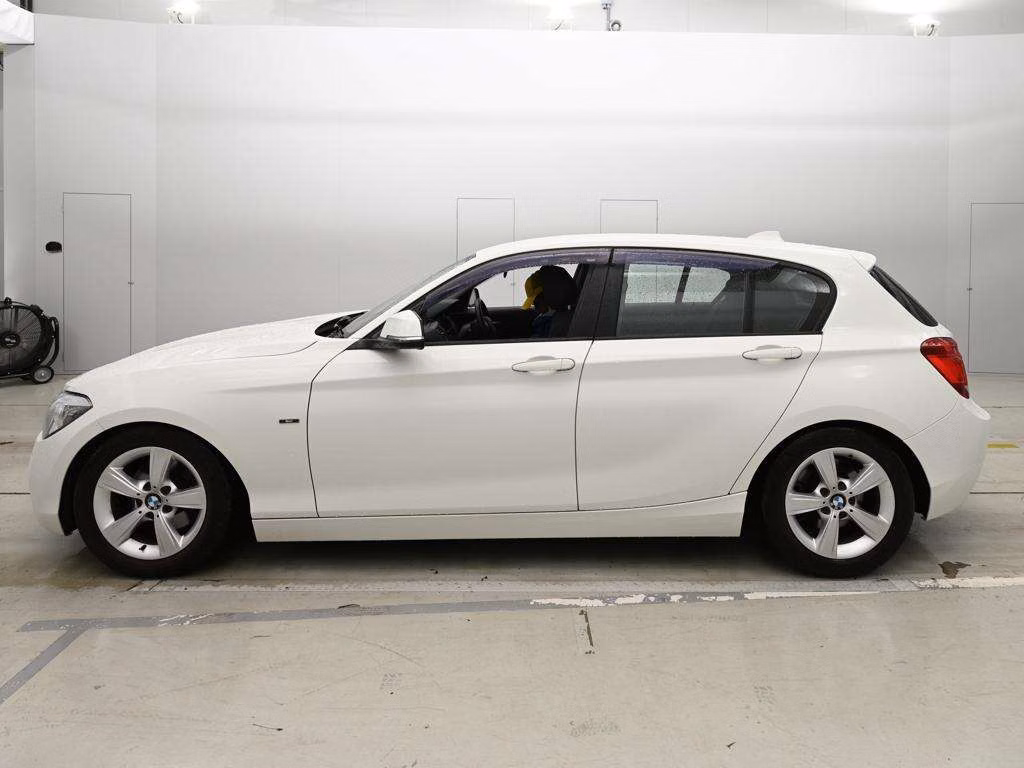 BMW 1-SERIES