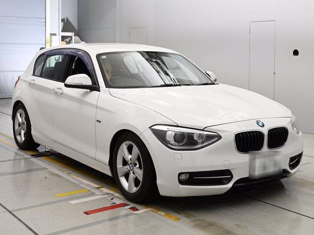 BMW 1-SERIES