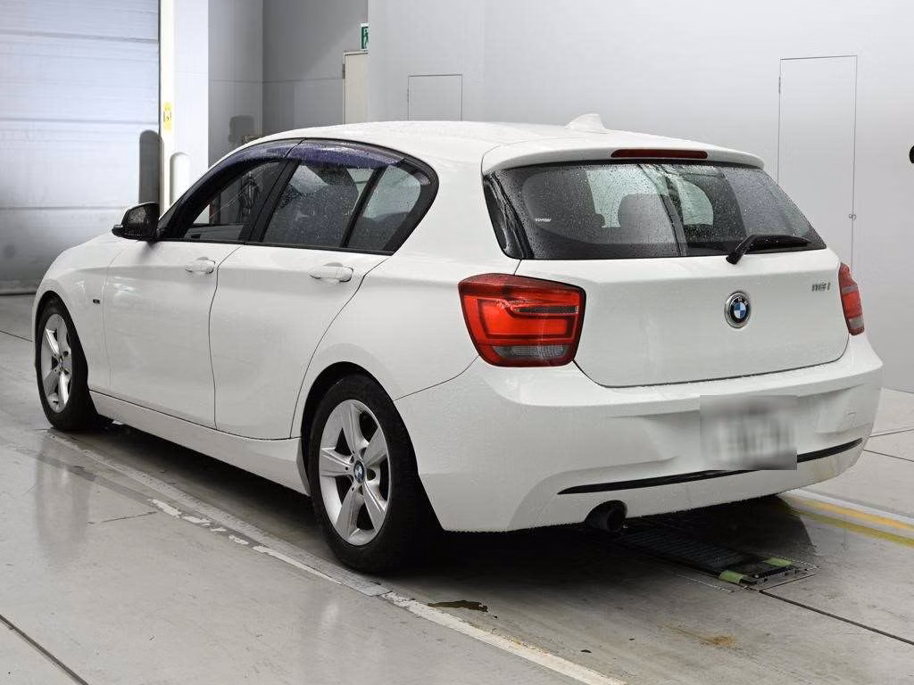 BMW 1-SERIES