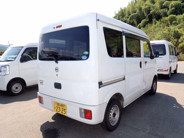 NISSAN NV100 CLIPPER