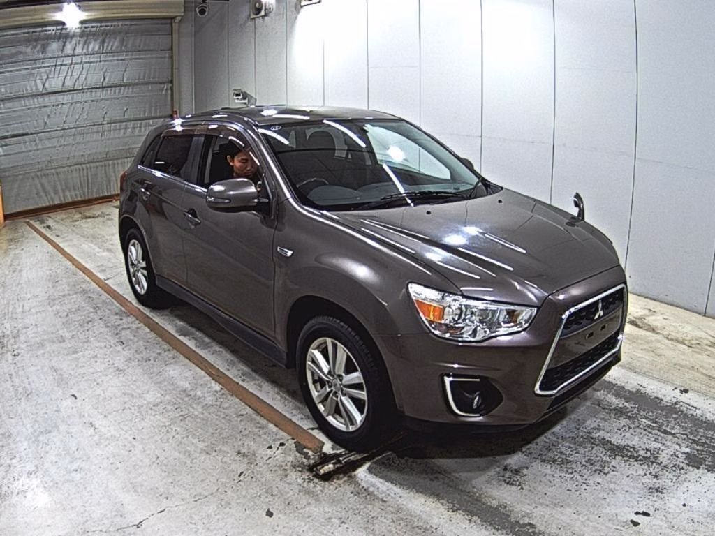 MITSUBISHI RVR