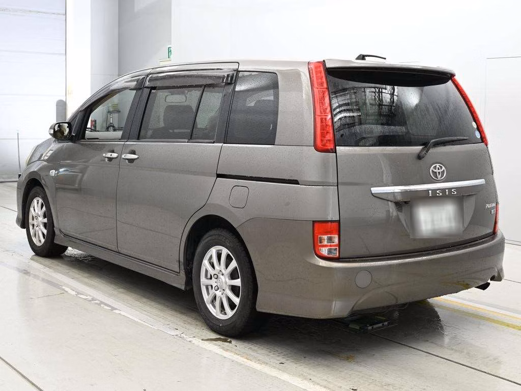 TOYOTA ISIS