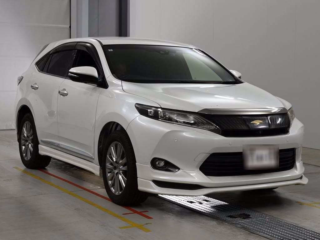 TOYOTA HARRIER