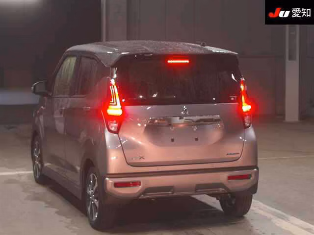 MITSUBISHI EK X