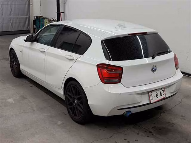 BMW 1-SERIES