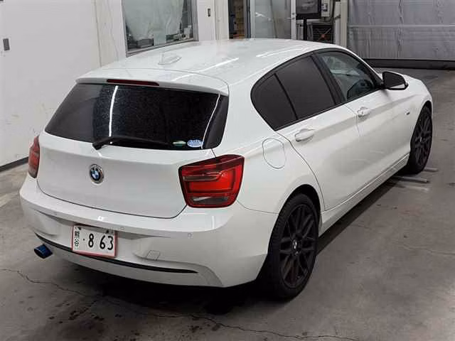 BMW 1-SERIES