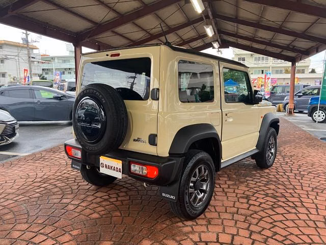 SUZUKI JIMNY SIERRA