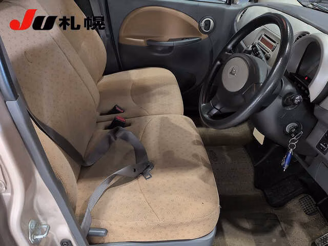 DAIHATSU MOVE LATTE