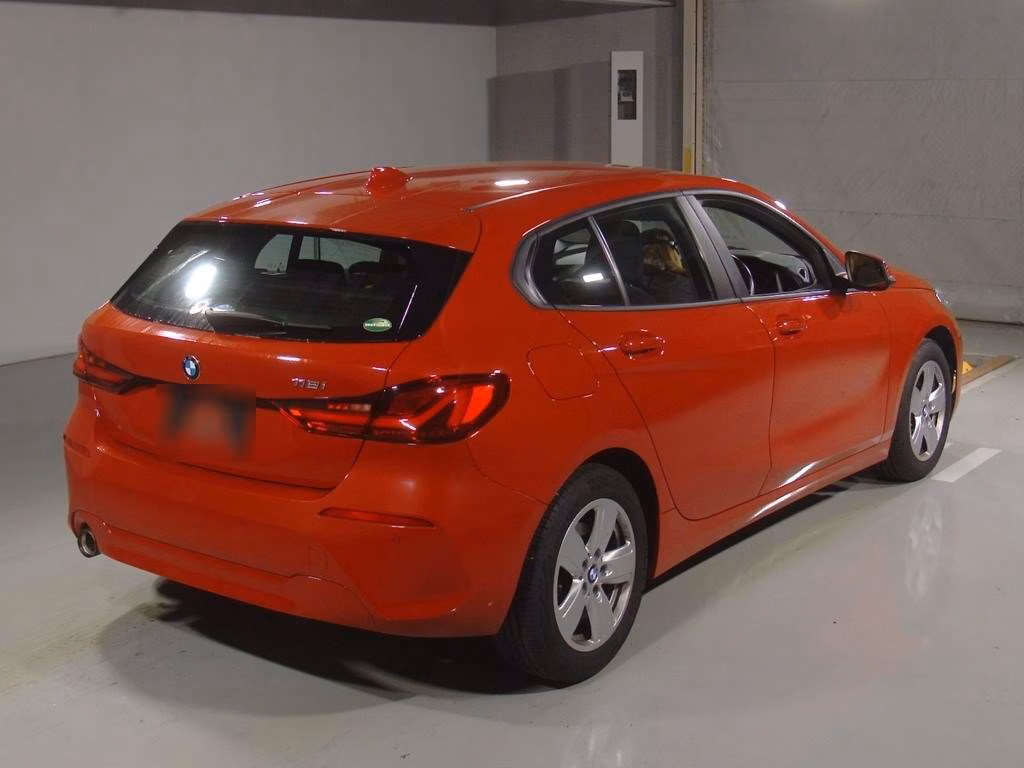 BMW 1-SERIES