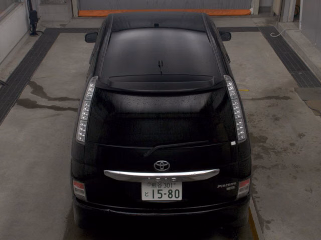 TOYOTA ISIS