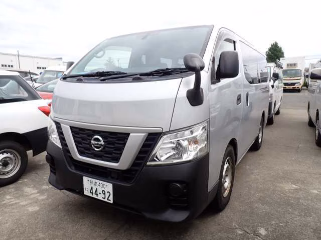 NISSAN NV350 CARAVAN