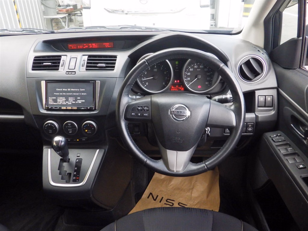 NISSAN LAFESTA