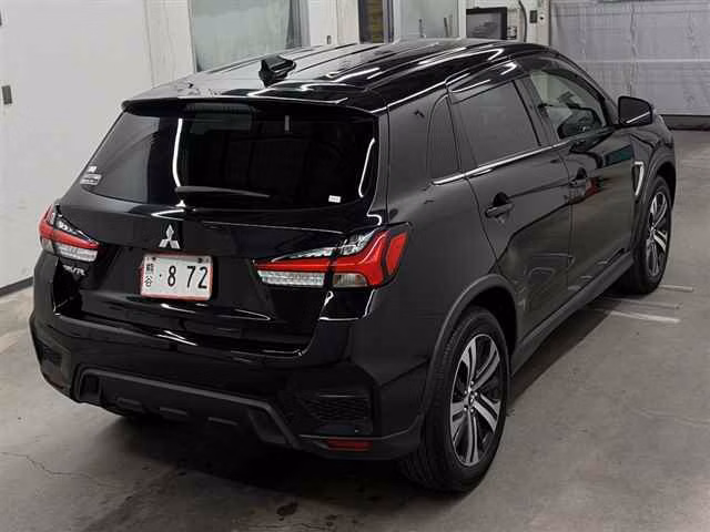 MITSUBISHI RVR
