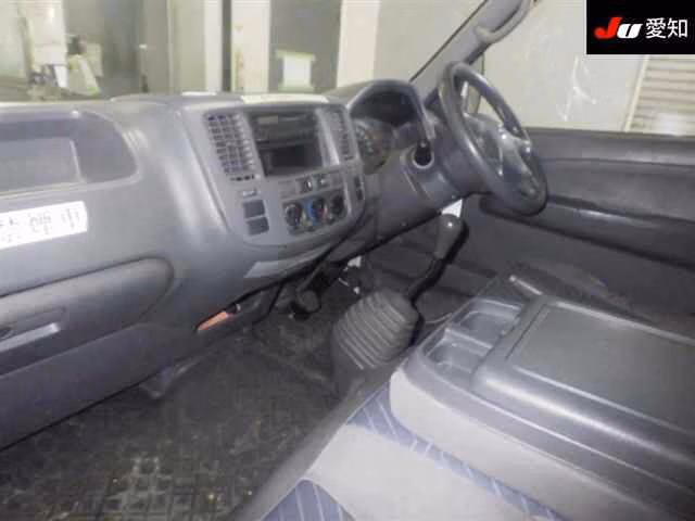 NISSAN CARAVAN