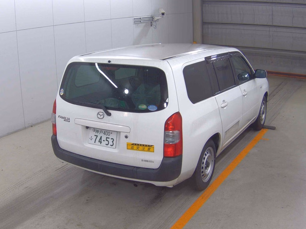 MAZDA FAMILIA