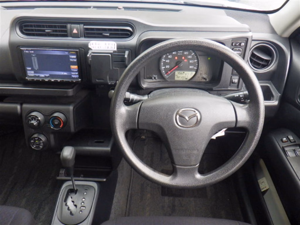 MAZDA FAMILIA