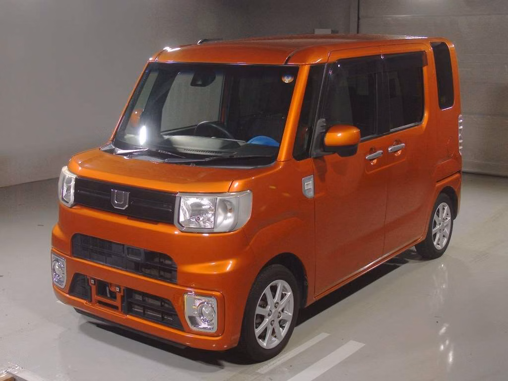 DAIHATSU WAKE