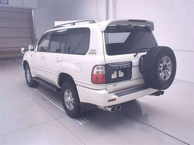 TOYOTA LAND CRUISER