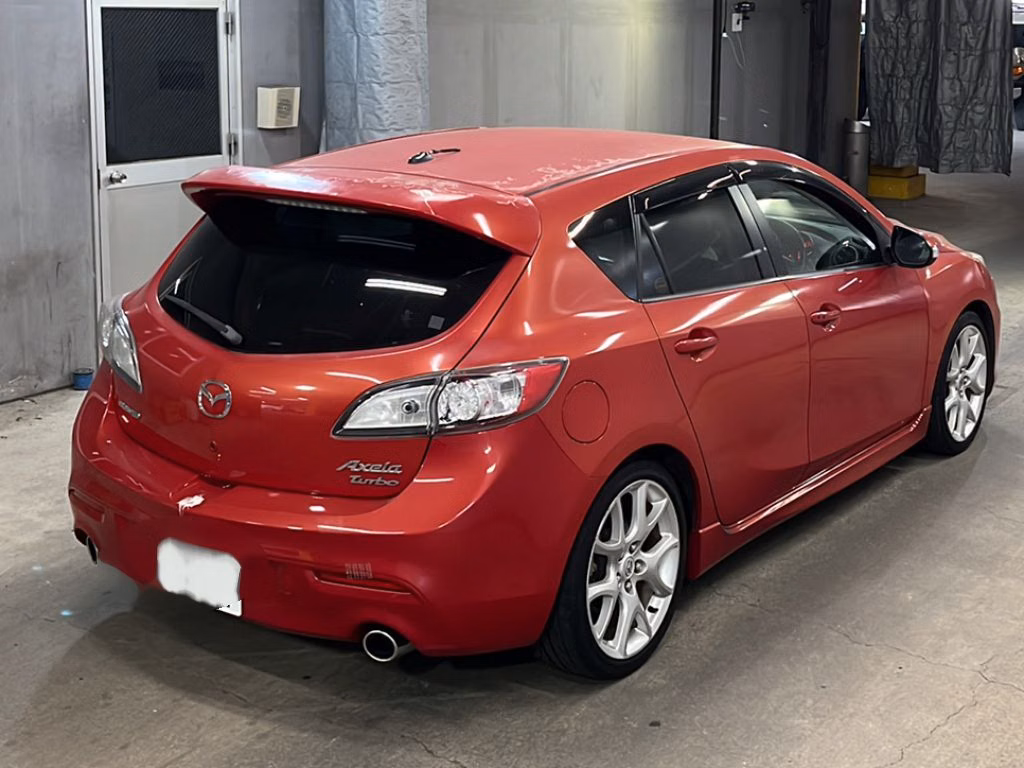 MAZDA AXELA