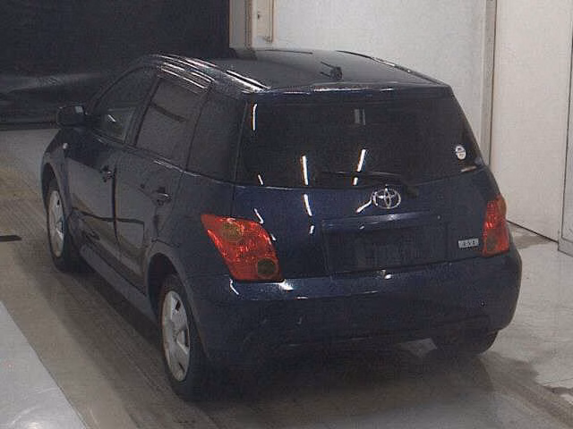 TOYOTA IST