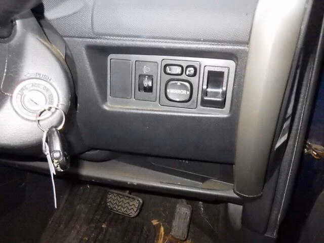 TOYOTA IST