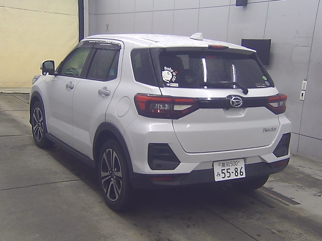 DAIHATSU ROCKY