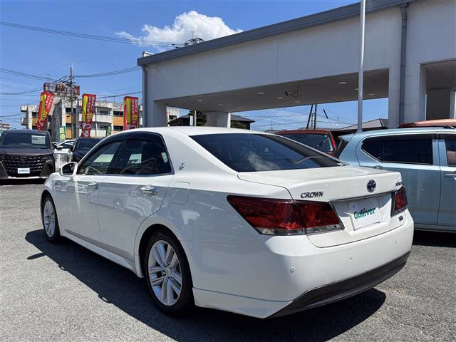 TOYOTA CROWN