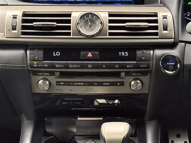 Lexus LS600h