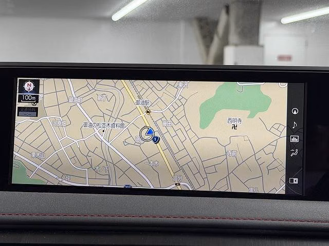 LEXUS UX200