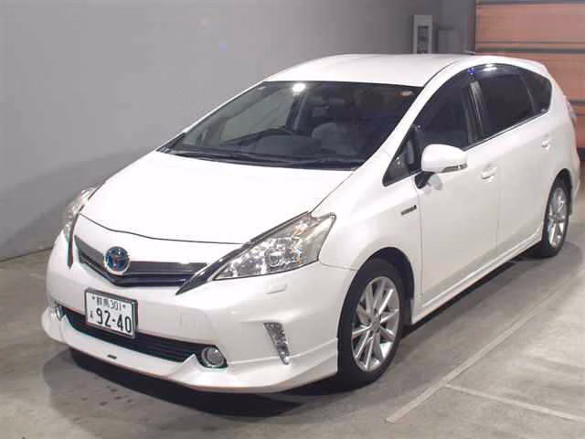 TOYOTA PRIUS ALPHA
