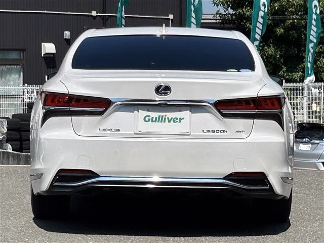 Lexus LS500h