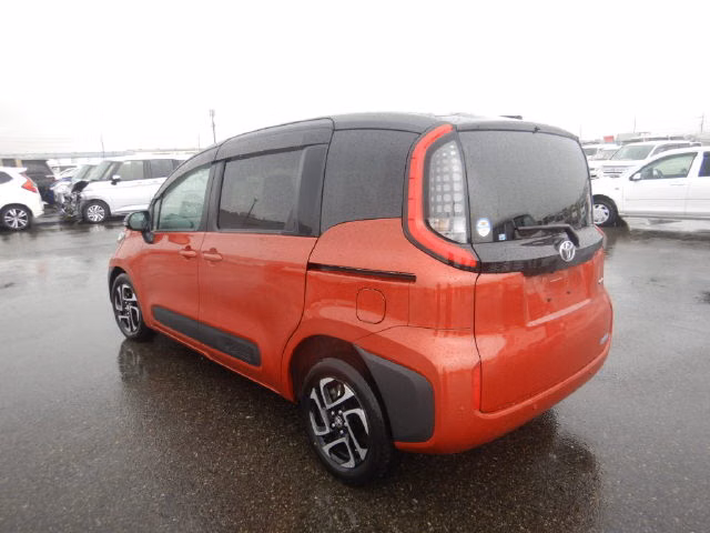 TOYOTA SIENTA