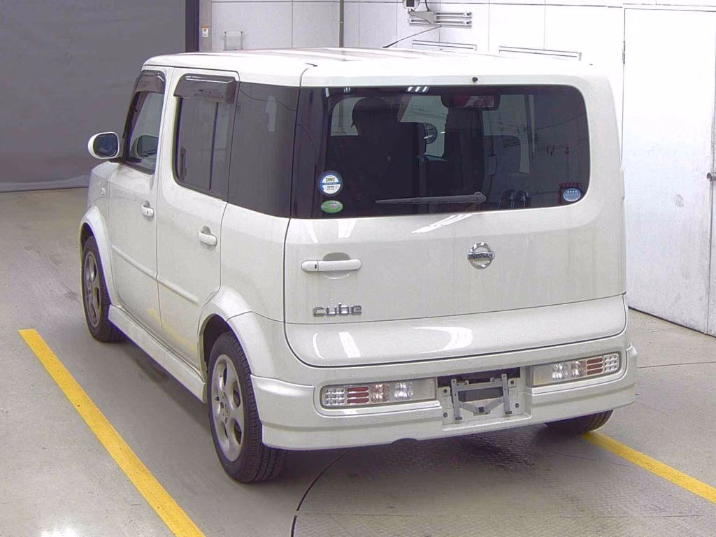 NISSAN CUBE