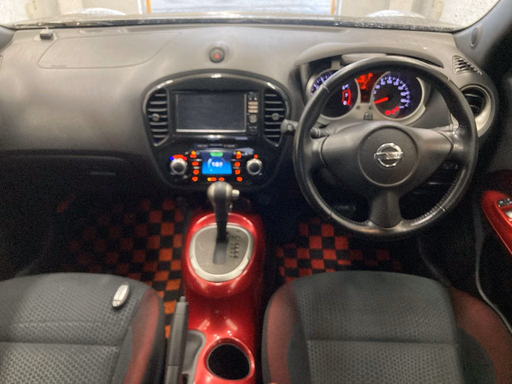 NISSAN JUKE